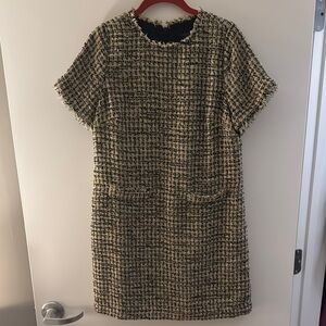 Chic Tweed Short Sleeve Dress